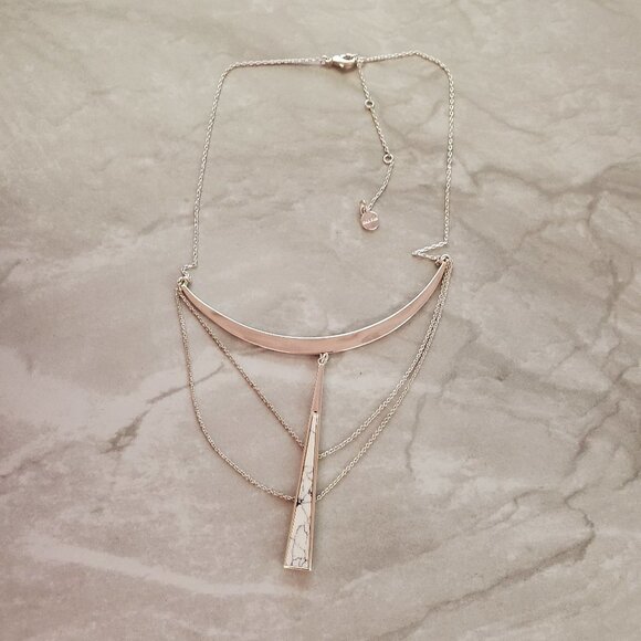 ✨ Stella and Dot Silver Marble Modern Minimalist Pendant Necklace ✨ - Picture 1 of 11